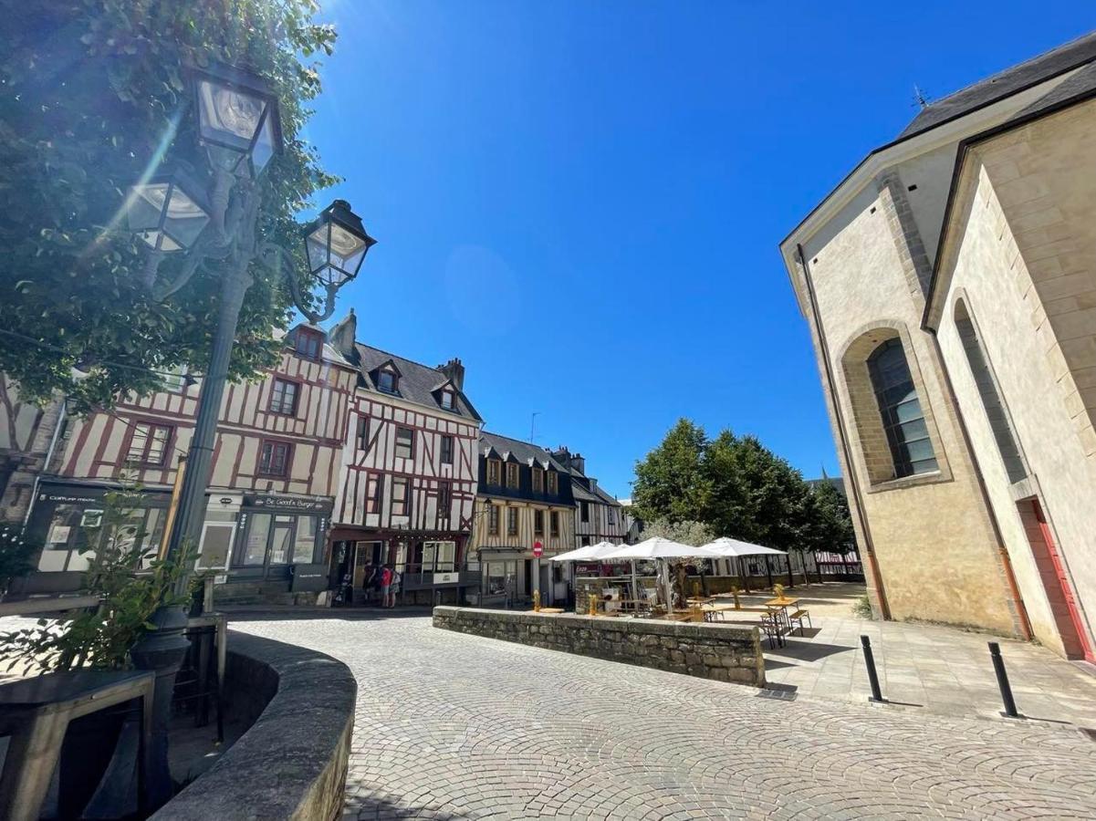 Le Patio, Coeur De Ville Avec Garage Et Jardin Vannes Exteriér fotografie